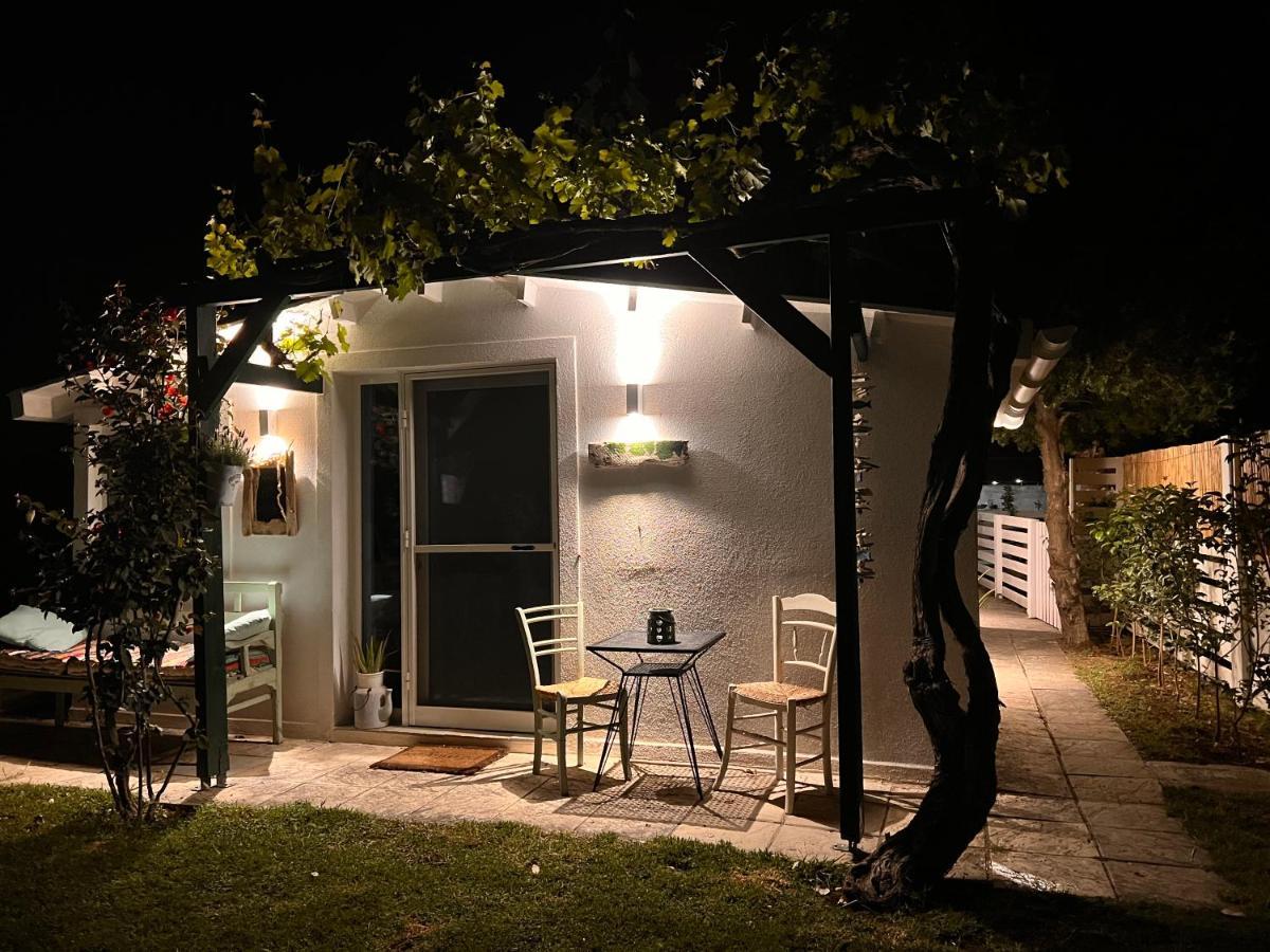 דירות Platánion Under The Vine Garden House מראה חיצוני תמונה